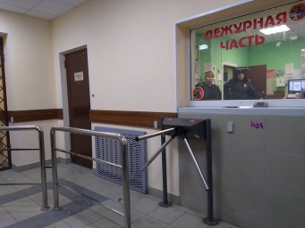 Рустам Клычев (34 года) погиб в отделе полиции Петербурга, а перед этим рассказал об избиении сотруд