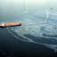 Огромные танкеры намеренно сливают нефть в море