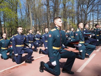 Командный строй дебилов