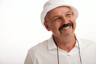 Скандал вокруг удаления Александра Барашкова: две недели до дня голосования и широкий резонанс Скандал вокруг удаления Александра Барашкова: две недели до дня голосования и широкий резонанс
